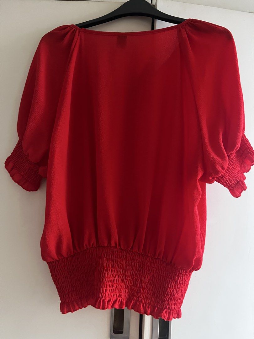 Shein Blouse- preloved (Category: Blouses) located in Manila. Submitted by jo_str (Listing ID 1461413865, Image 2). Description: Shein blouse- prelove.