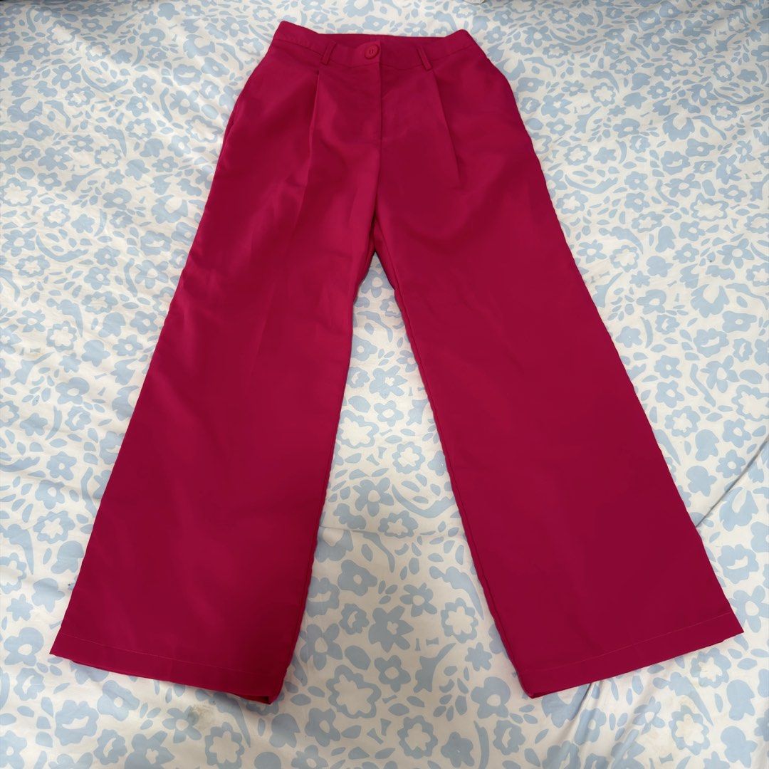 Shein Trouser Pants (Category: Other Bottoms) located in Manila. Submitted by declutters.wrdrb (Listing ID 1461391830, Image 1). Description: Size 26.