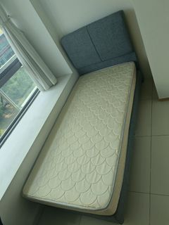 (Category: ) located in . Submitted by secondhandfurnituresg2 (Listing ID 1461367551, Image 1). Description: .