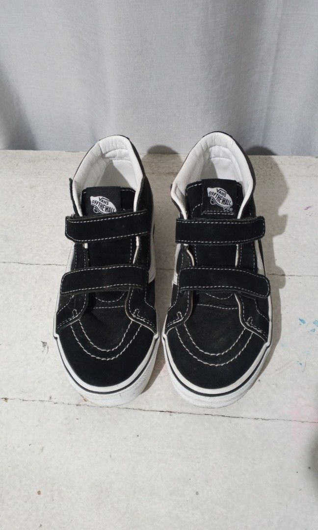 Sk8-Mid Reissue Vans shoes (Category: Casual Shoes) located in Cavite. Submitted by newmango.95cecd (Listing ID 1461482368, Image 2). Description: ‼️ SALE ₱ 800 ‼️ FAST GRAB YOUR NOW Sk8-Mid Reissue Vans shoes Size: 36 | 23.5 cm Still good! Loc: Silang, Cavite 📦 Delivery: Lalamove or J&T only.
