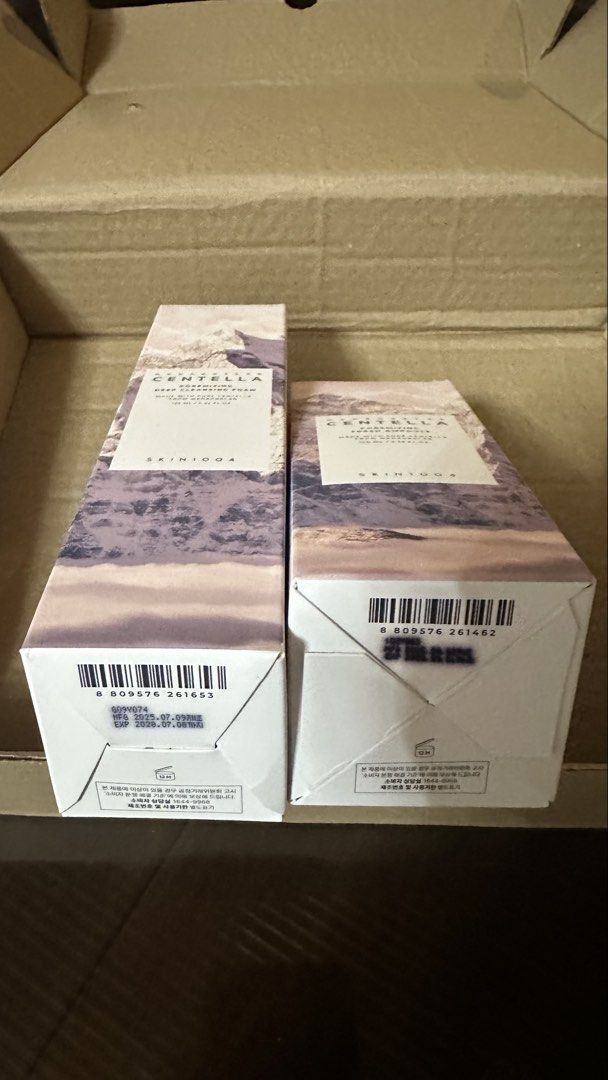 SKIN1004 Madagascar Centella Pore-Minimizing Set (Category: Face Care) located in Munoz. Submitted by narsedel (Listing ID 1461559874, Image 3). Description: - SKIN1004 Madagascar Centella Pore-Minimizing Basic Set (Ver.3) - Set includes: Deep Cleansing Foam (100ml) & Pore-Minimizing Fresh Ampoule (100ml) - Key Ingredient: Pure Centella Asiatica from Madagascar - Benefits: Helps minimize pores - Expiry Dates: 2025.07.07 (Foam) & 2025.08.09 (Ampou