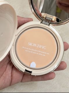 (Category: ) located in . Submitted by simplydecluttering_makeup (Listing ID 1461352350, Image 1). Description: .