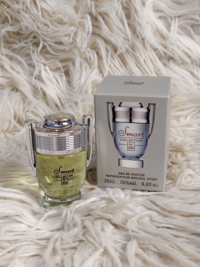 Smart Collection No. 352 Eau de Parfum 25ml (Category: Fragrance & Deodorants) located in Manila. Submitted by jacjacsantos08 (Listing ID 1461375665, Image 1). Description: Paco Rabanne Invictus 🏆💙 Fresh, energetic, and undeniably masculine. Invictus is a clean aquatic fragrance with refreshing citrus, aromatic notes, and a warm woody base—giving it that sporty yet confident character. 🌊 Scent vibe: Fresh • Aquatic • Citrus • Woody • Masculine