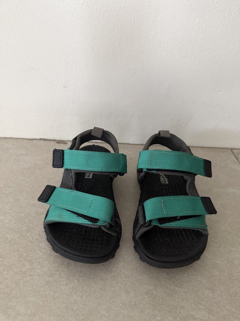 Smartfit Kids Teal Strap Sandals (Category: Babies & Kids Fashion) located in Paranaque City. Submitted by cellybelly (Listing ID 1461331604, Image 1). Description: .