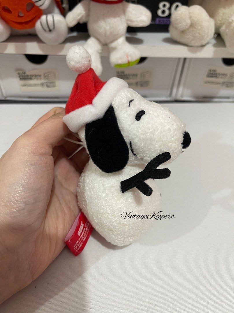Snoopy / Peanuts x Sega Christmas Collab (Category: Plushies & Soft Toys) located in San Fernando. Submitted by thevintagekeepers (Listing ID 1461548223, Image 1). Description: 🌸Original Sega x Peanuts Christmas Collab 🌸 Plushie Keychain 🌸Ship via J&T only 🌸from Japan.