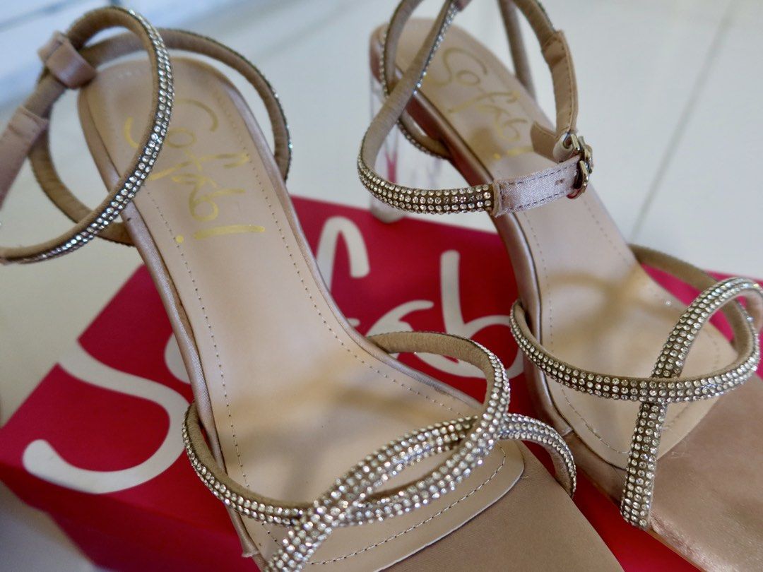 Sofab! MILANA Block Heels Size 38 (Category: Heels) located in Pasig City. Submitted by simplylizzy (Listing ID 1461335533, Image 2). Description: - Brand: Sofab! - Color: Champagne - Size: 38 - comes with original box - used once ✅ As described and shown in photos. Please review all photos and the description before offering. Feel free to ask for more photos or details, happy to send. All sales are final..