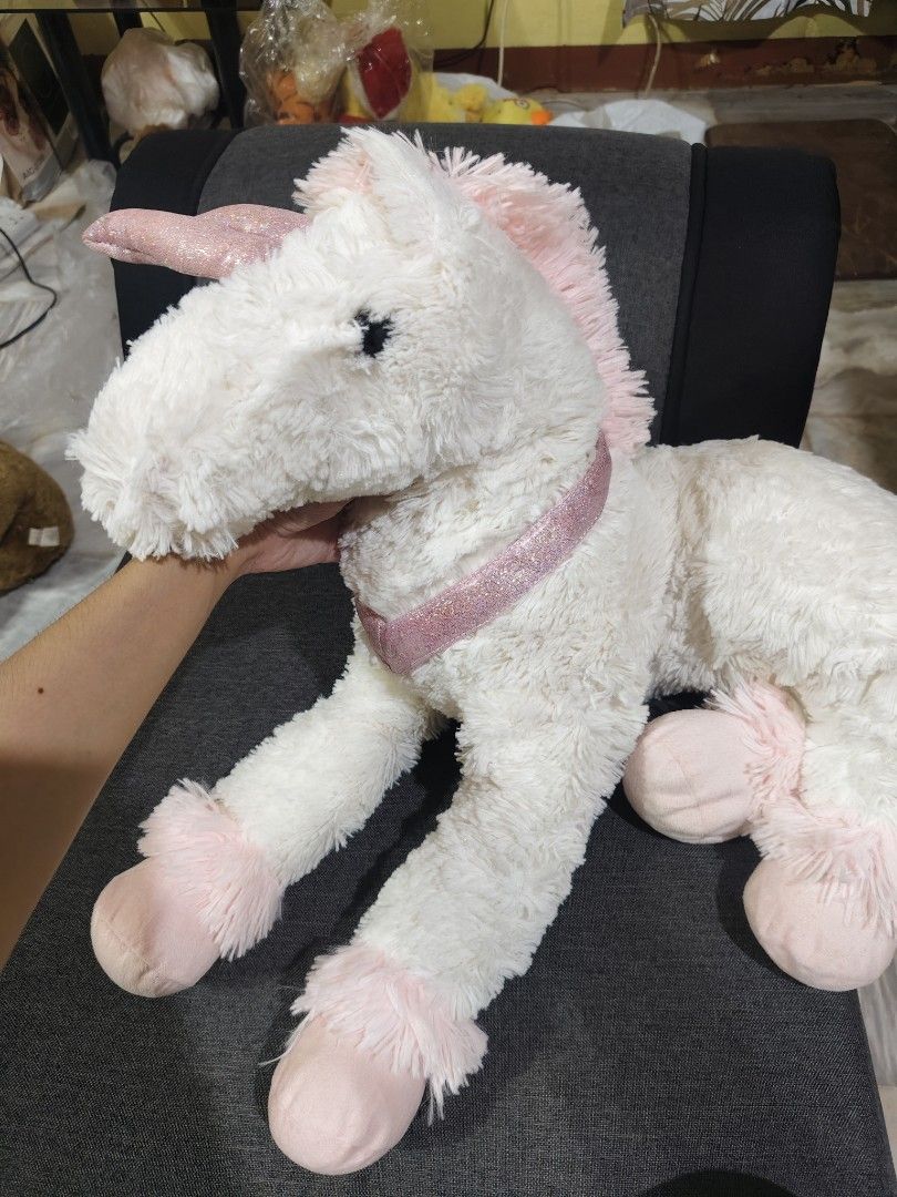 soft white unicorn plush toy (Category: Plushies & Soft Toys) located in Bulacan. Submitted by angel.decluttersx (Listing ID 1461479938, Image 2). Description: large size 18 inches vv soft.