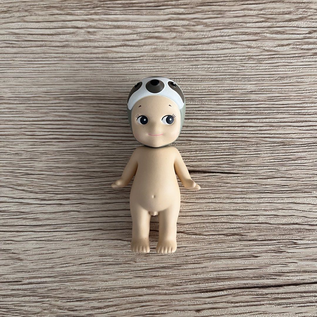 sonny angel animal series sloth (Category: Designer & Blind Box Toys) located in Mandaluyong City. Submitted by tyrasmbl (Listing ID 1461363005, Image 1). Description: - super good as new - no more box - authentic - pls adopt 🦥🩶 loc 📍 manda payment: gcash, maya, bdo shipping: sdd c/o buyer, jnt.