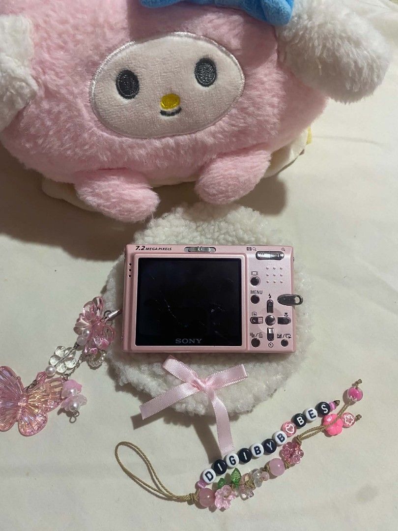 SONY CYBERSHOT DSC-T10 DIGITAL CAMERA DIGICAM (Category: Cameras) located in Manila. Submitted by jade_snap (Listing ID 1461506873, Image 2). Description: ✧⁠* SONY CYBERSHOT DSC-T10 - rare!! ♡ ₱4,499 🩰Specs: *.' 7.2 MP *.' 3x optical zoom *.' ISO 80 to 1000 *.' CCD sensor 🎞️ Condition: ७९ all buttons are working, zoom, flash, video and audio ७९ body condition: 9/10 ७९ issue: mild burn and vibrates for around 5 secs when opened (doesn't affect t