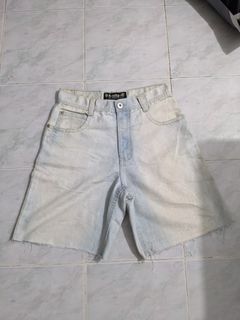 (Category: ) located in . Submitted by thriftsezsta (Listing ID 1461526996, Image 1). Description: .