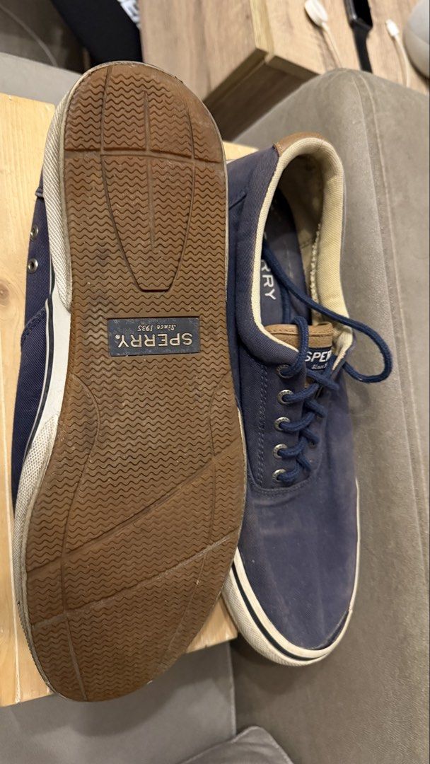 Sperry (Category: Sneakers) located in Paranaque City. Submitted by babyone13 (Listing ID 1461526664, Image 3). Description: .