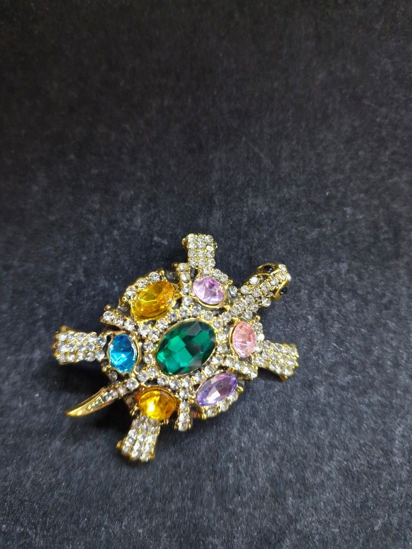 Spotted Turtle Brooch (Category: Brooches) located in Taguig. Submitted by mommaschoice (Listing ID 1461340713, Image 1). Description: Brand New Unisex use Adorned w/ mix colored rhinestones Lightweight won't damage the fabric Ships nationwide.