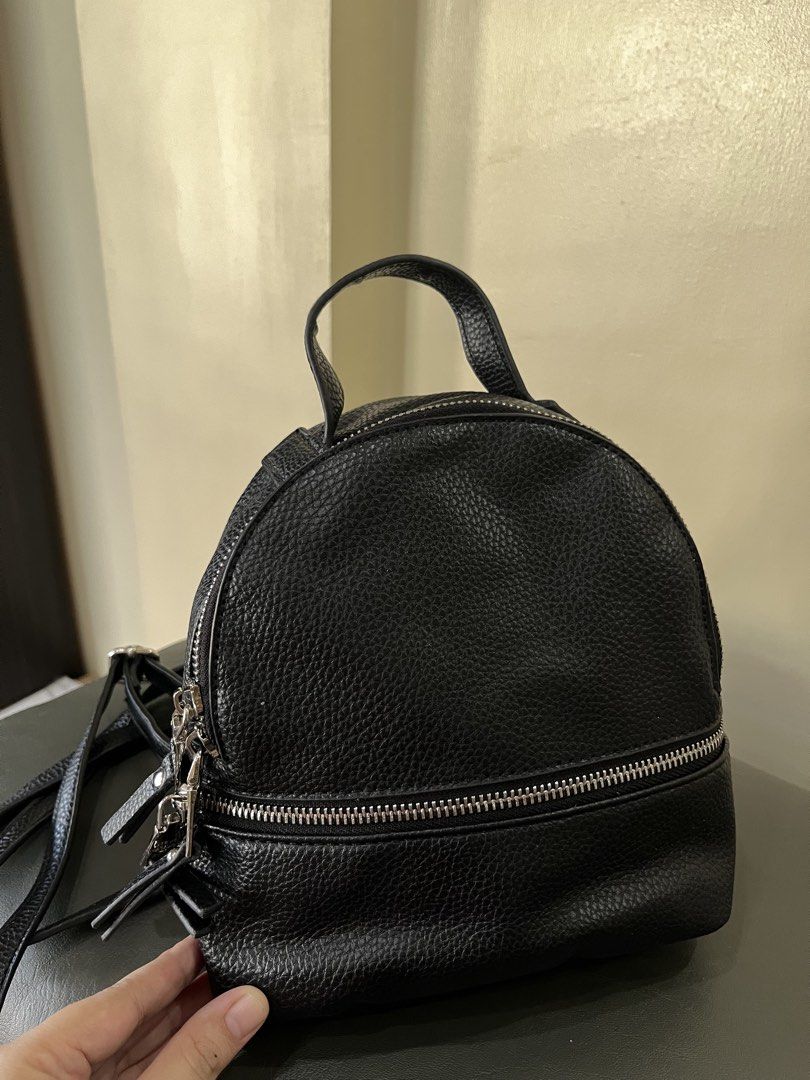 Steve madden (Category: Backpacks) located in Tagum. Submitted by mats0830 (Listing ID 1461330903, Image 1). Description: Bought in usa.