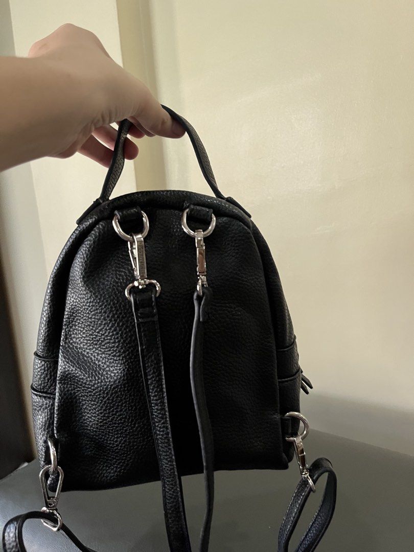 Steve madden (Category: Backpacks) located in Tagum. Submitted by mats0830 (Listing ID 1461330903, Image 2). Description: Bought in usa.