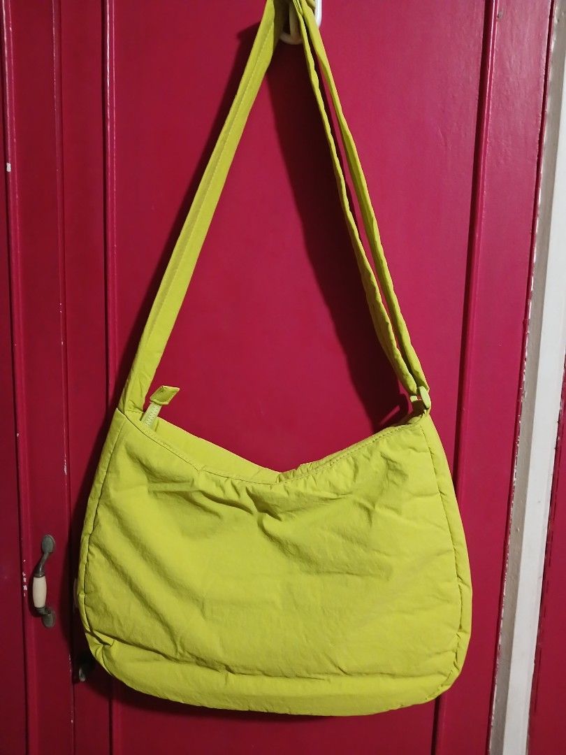 Straightforward Skyler Sling Lime with dust bag (Category: Shoulder Bags) located in Quezon City. Submitted by kr1stel (Listing ID 1461516697, Image 2). Description: -large sling - see last photo for the measurements - Minor small spots on fabric (visible in last two photos) - RFS: decluttering - same day delivery only - pick up: Novaliches .