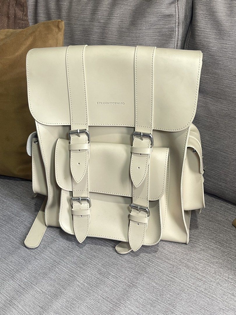 STRAIGHTFORWARD VEGAN LEATHER BACKPACK (Category: Backpacks) located in Bacoor. Submitted by theaballs (Listing ID 1461411465, Image 2). Description: A chic backpack good for on site jobs ! ☺️ - Only used twice - rfs: I'm okay with only one color, I bought 2 diff colors on impulse 😅 -okay with lalamove from pasay (mon-fri) -NEGOTIABLE -okay with meet up: MOA (mon-fri) -okay with meet up: south area every weekend (southmall, alabang, evia, bacoor