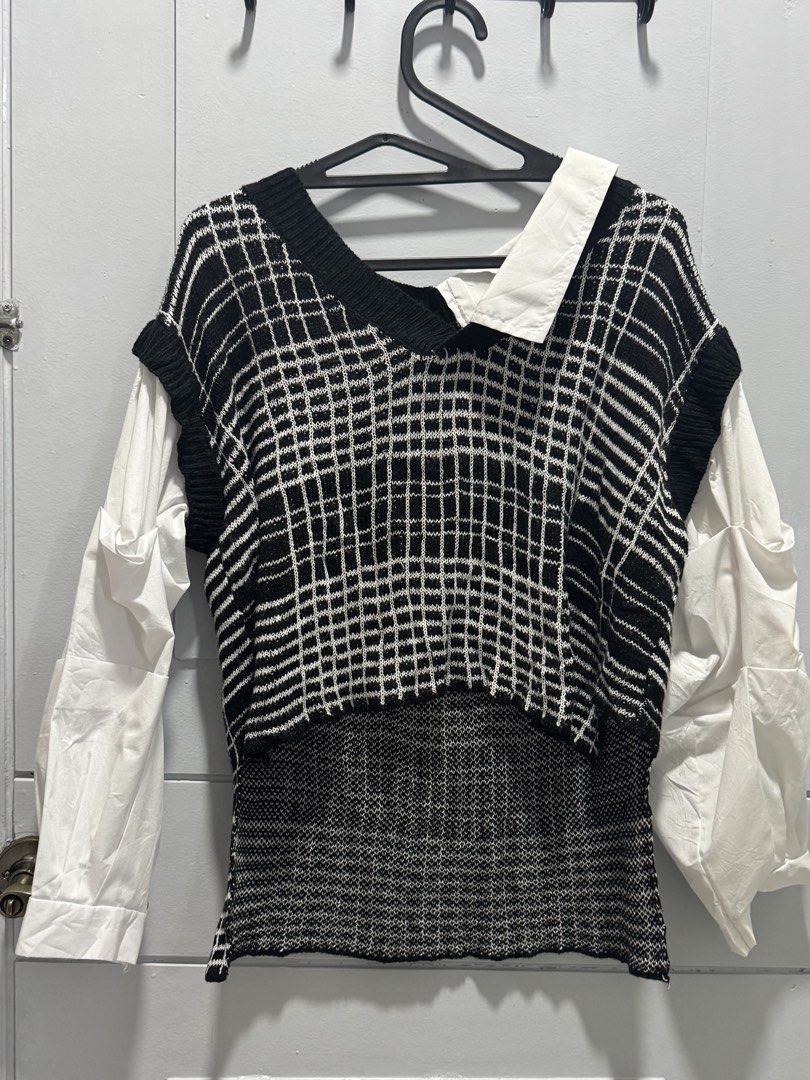 Striped LS Top for women ( Medium) (Category: Shirts) located in Davao. Submitted by buymyclosetph (Listing ID 1461340008, Image 1). Description: .