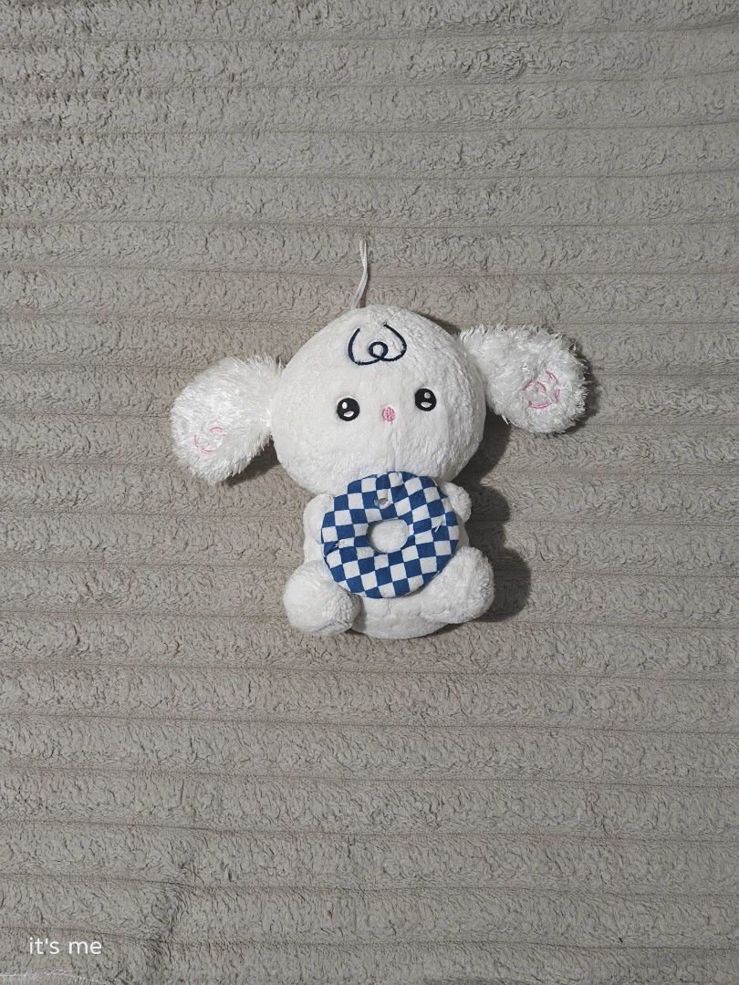 stuffed toys (Category: Plushies & Soft Toys) located in Manila. Submitted by ka_do (Listing ID 1461333402, Image 2). Description: LOC: TAGUIG.
