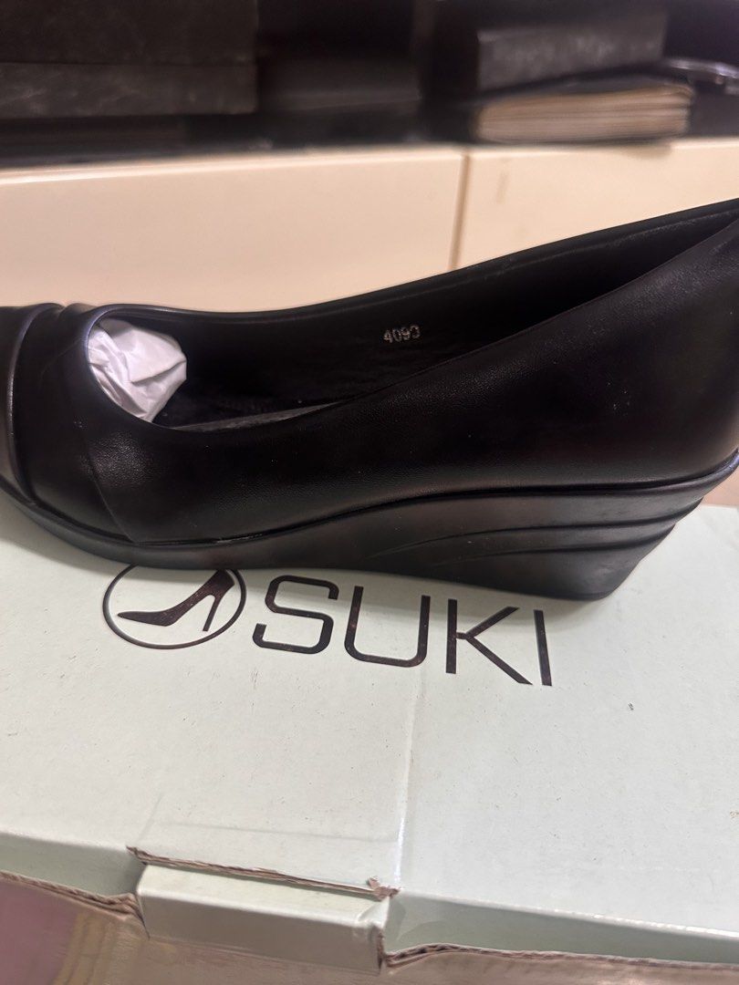 Suki Black Heels (good for college) (Category: Heels) located in Angeles City. Submitted by hyegastos (Listing ID 1461392815, Image 1). Description: Never worn, size 40 Good for college students.