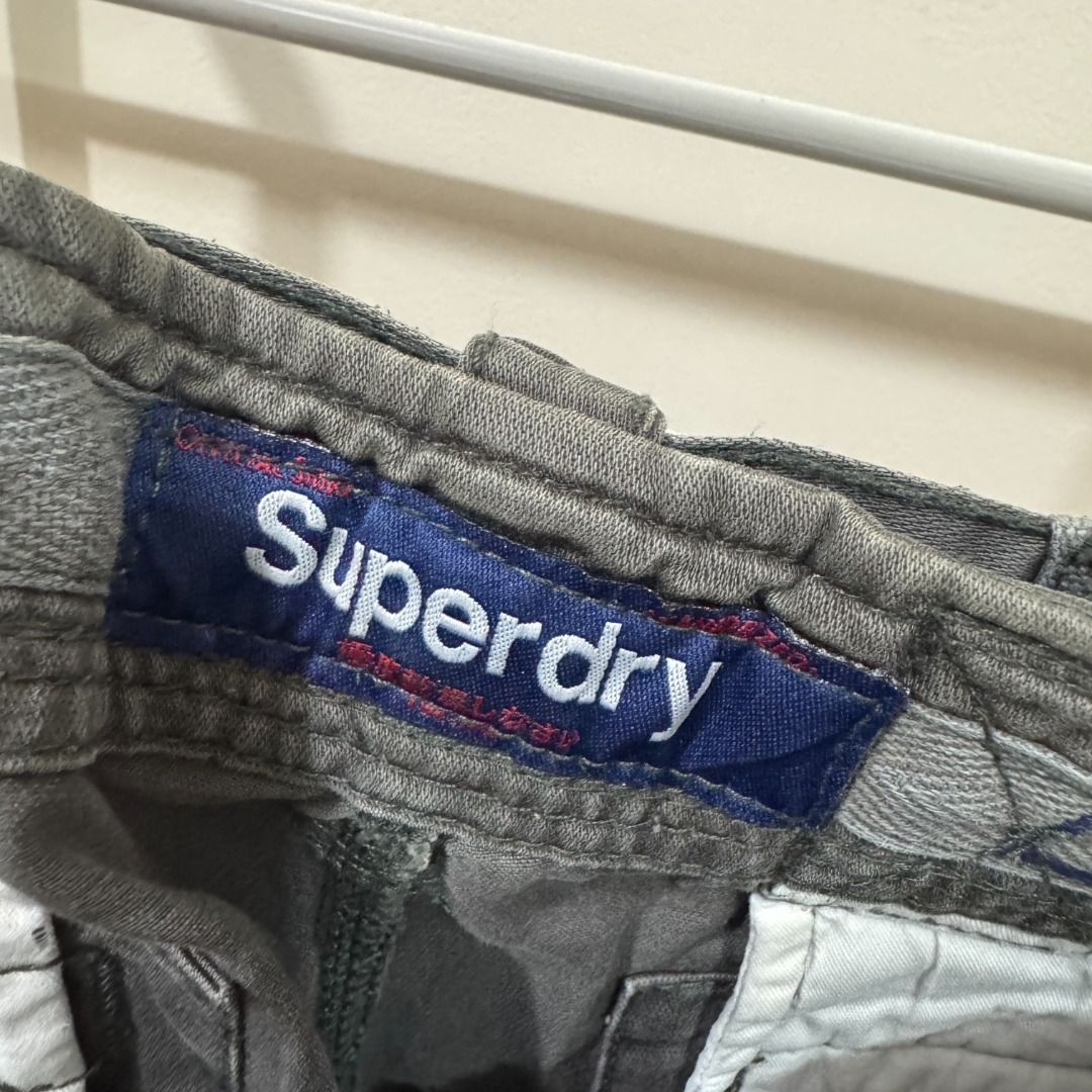 Superdry Cargo Shorts (Category: Shorts) located in Manila. Submitted by destashedmnl2 (Listing ID 1461409914, Image 3). Description: 💫 FREE SHIPPING WITHIN METRO MANILA 💫 (₱500 & up worth of purchase via J&T) ✨ Size: M-L ✨ Measurement: W- 32-34" L- 23" 🩶 Message me for more info/photos. 😊 🩶 MOP: BDO/BPI/GCASH/GOTYME 🩶 MOD: -Lalamove (Same Day Delivery: Metro Manila and nearby provinces) -J&T ; starts at ₱50 sf (Metro Manila/Provincial) 📝 
