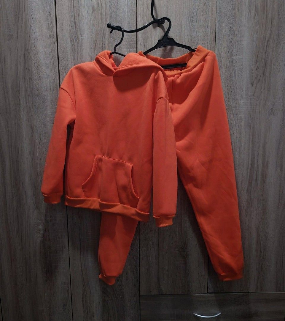 Sweat shirt and Jogging pants (Category: Announcements) located in Manila. Submitted by rarefire-9644 (Listing ID 1461339390, Image 1). Description: pair swear shirt and jogging pants size 150 Boys 8 to 11 years old.