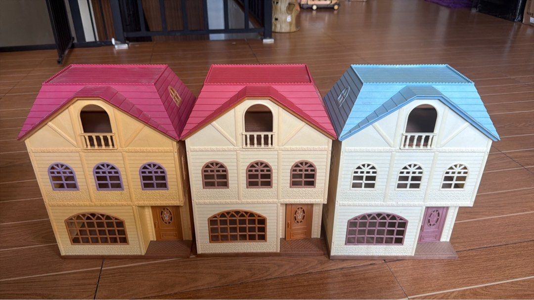 Sylvanian Families Cedar Terrace (Category: Figurines & Statues) located in Quezon City. Submitted by charleystoystore (Listing ID 1461359730, Image 1). Description: Price: 2,000 each What you see is what you get Can ship all over the phil. Courier: Lalamove/Flash Mop: Gcash Location: North caloocan.