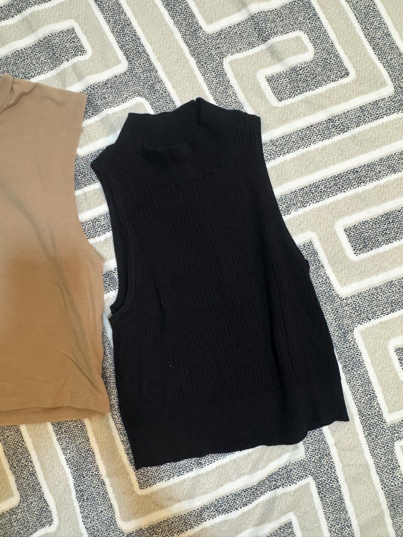 (Take All) Zara & Uniqlo Tops (Category: Blouses) located in Los Banos. Submitted by myexcesstuff (Listing ID 1461486888, Image 3). Description: 🔆 Zara crop top & uniqlo turtle neck 🔆 send me your best offer! rly need to declutter :)) ✅ Size up to S (too small na for me I'm petite) ✅ no flaws; rfs: decluttering 📌 SF to be shouldered by buyer. Shipping from LAGUNA. .