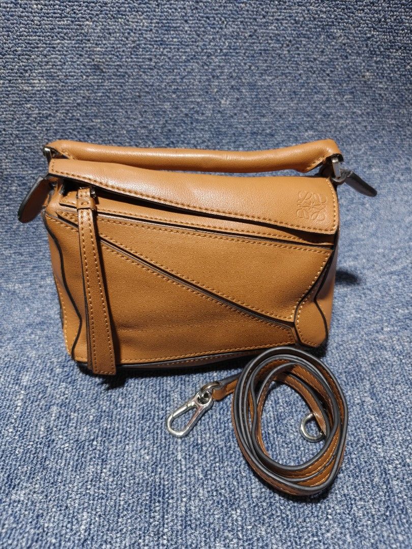 tan color , Loewe Mini Puzzle bag (Category: Luxury Bags & Wallets) located in Camalaniugan. Submitted by thrifter10 (Listing ID 1461481954, Image 3). Description: .