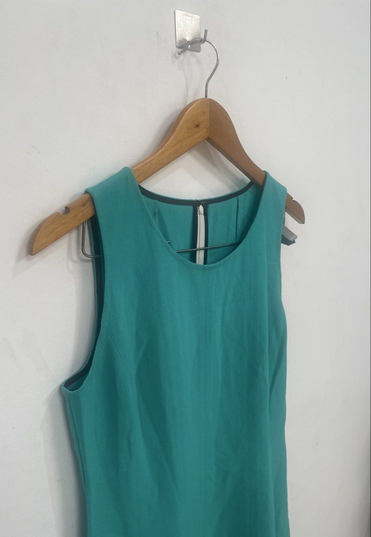 Sleeveless Mini Dress (Category: Dresses) located in Las Pinas. Submitted by qcleopatrastrove (Listing ID 1461343751, Image 2). Description: *Simple A-line cut *Versatile for casual or dressed-up occasions *Suitable for work or weekend wear Please manage your expectations. Thank you.🤎.