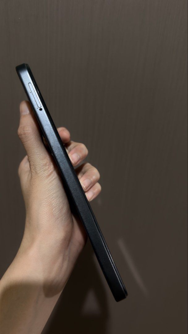 Tecno Spark 40c (Category: Android Others) located in Carmona. Submitted by mj062000 (Listing ID 1461361381, Image 3). Description: Tecno spark 40c 4gb ram +128gb storage 98% battery health 6000mAH Helio G81 Android 15 Under warranty until 12-10-2026 issue front cam (kita sa pic) Onting scratch sa may likod( nasa pictures din) slight Negotiable Rfs: upgrade.