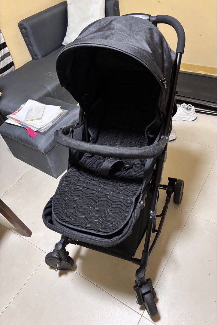 TEKNUM easy to fold stroller (Category: Strollers) located in Makati City. Submitted by peachesdiala (Listing ID 1461325297, Image 2). Description: Color: Black Used but not abused ✔️Converts into a cozy rocker ✔️One-hand fold and compact design for easy storage and travel ✔️Breathable, padded seat and wide canopy keep baby comfy and protected. ✔️Smooth ride with 6" shock-absorbing wheels and sleek black frame. Includes roomy basket (3 kg max) an