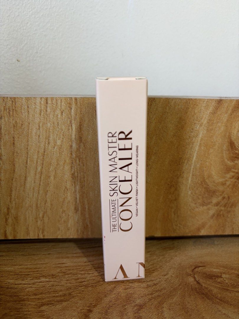 Teviant The Ultimate Skin Master Concealer (Category: Makeup) located in Quezon City. Submitted by andragr (Listing ID 1461350974, Image 1). Description: - Vegan formula - Smooth velvet finish - Lightweight feel - Long-lasting wear - Shipping to be shouldered by buyer.