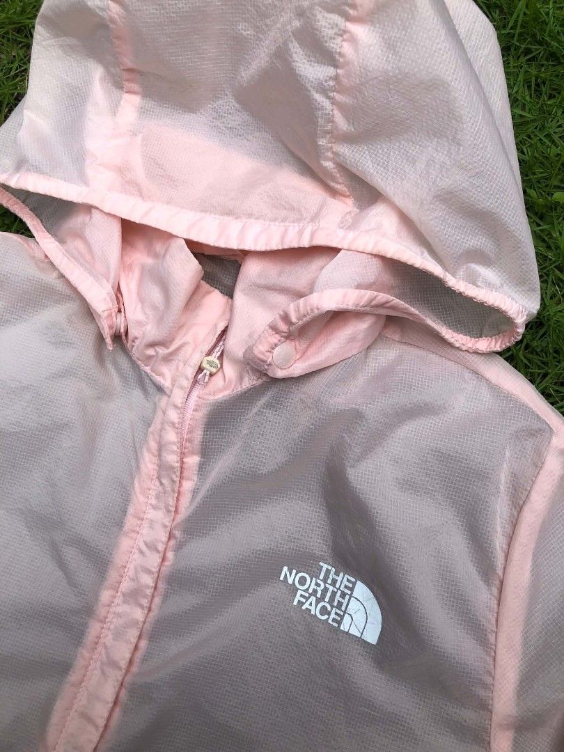 The North Face Wind Jacket (Category: Coats, Jackets and Outerwear) located in La Union. Submitted by lumang__gamit00 (Listing ID 1461525712, Image 2). Description: The North Face Samara Wind Jacket size: Medium to Large Excellent Condition no issue.