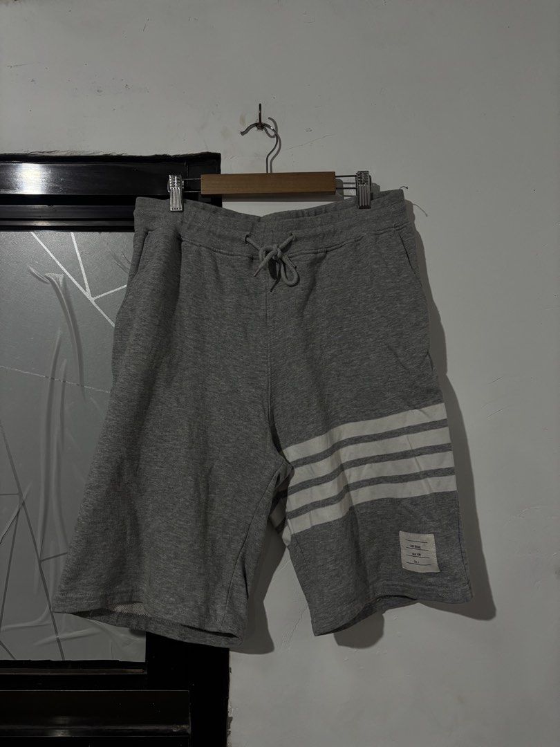THOM BROWNE AUTHENTIC SIGNATURE 4BAR GRAY SHORTS (Category: Luxury Apparel) located in Naga. Submitted by hubthrift2 (Listing ID 1461337606, Image 1). Description: THOM BROWNE WAIST-30.5 up to 40 LENGTH-20.5 LEG HOLE-11 LIKE NEW CONDITION NO ISSUE NEED WASH ONLY COLOR RATE-10/10.
