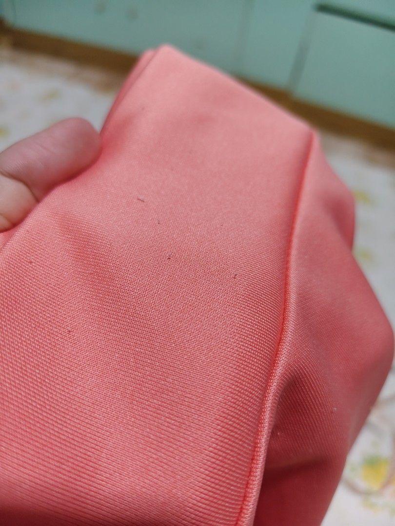 Thrifted pink skirt (Category: Skirts) located in Cabanatuan. Submitted by _yleiii (Listing ID 1461513467, Image 2). Description: Pink skirt plus size Waist - 32-36in Length - 16.5in flaw: may konting himulmol pero hindi noticeable Price: 90💸.