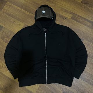 (Category: ) located in . Submitted by hustlerthrift27 (Listing ID 1461555270, Image 1). Description: .