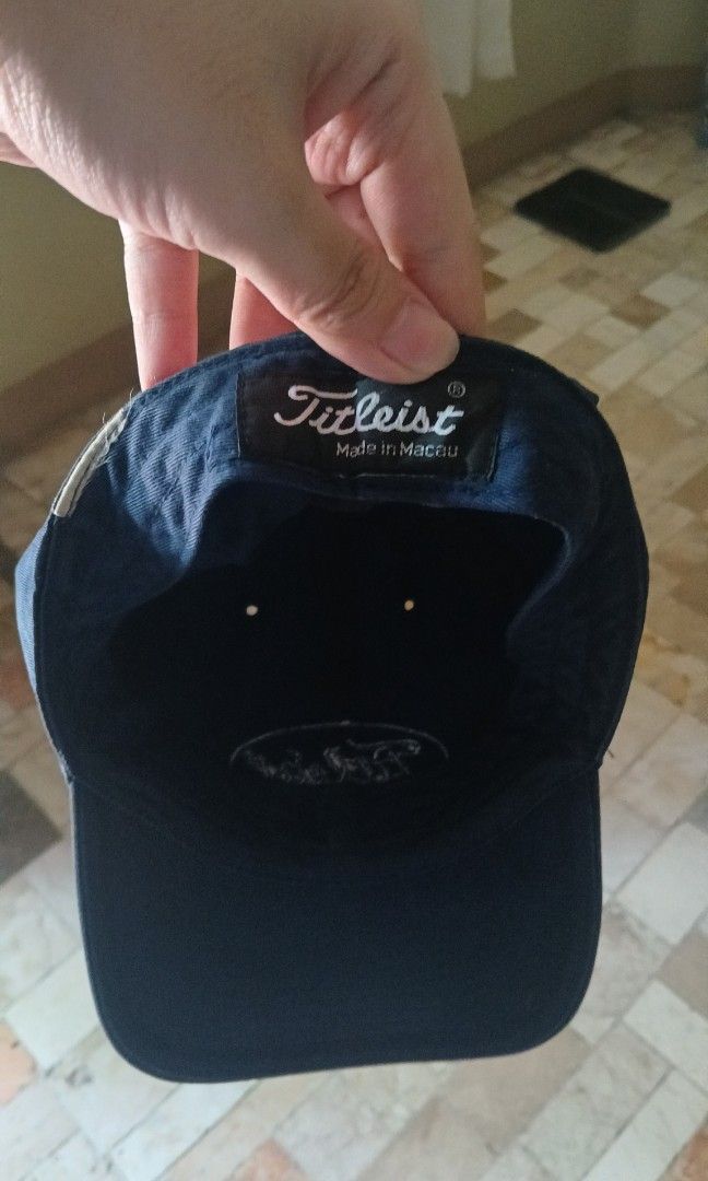 Titleist Golf Cap (Category: Caps & Hats) located in Tarlac. Submitted by snatchedstitch.ph (Listing ID 1461388202, Image 3). Description: S-M Needs Wash.