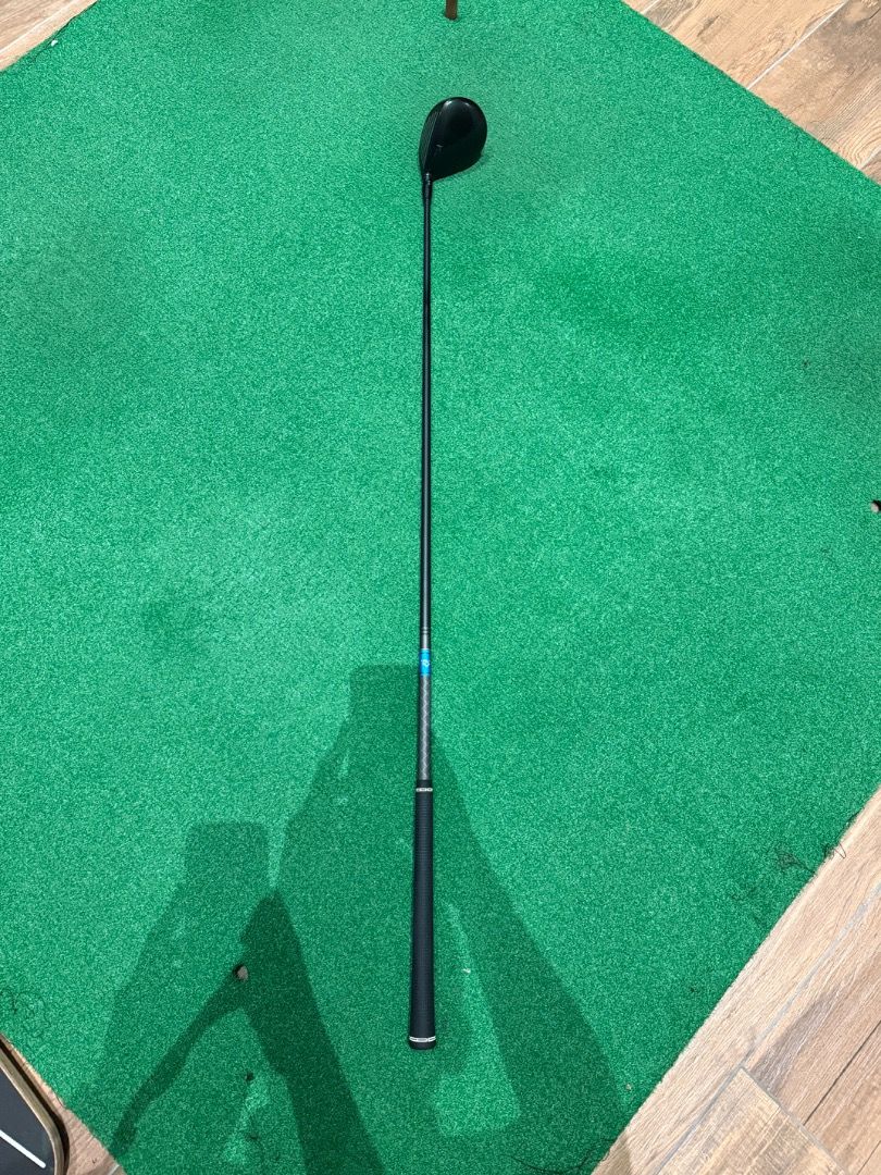 Titleist GT3 Fairway Wood (Category: Golf) located in Pasig City. Submitted by pasigseller16 (Listing ID 1461562173, Image 3). Description: Selling titelist gt3 3 wood 15 degrees with mitsubishi tensei blue stiff shaft 60g With head cover Price: 18,000 Location san juan/pasig PM for more details .