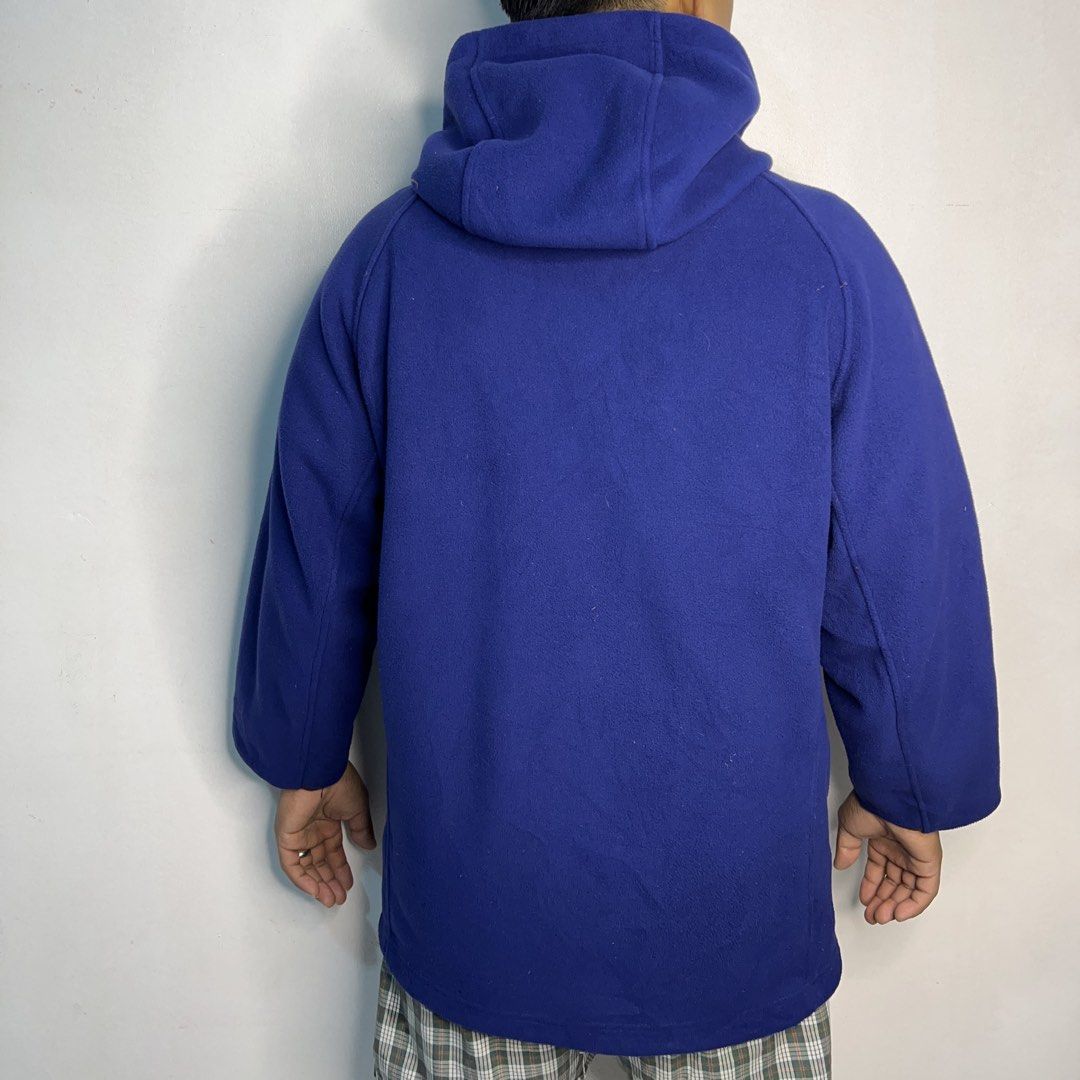 TNF Full-zip Fleece Hoodie (Category: Coats, Jackets and Outerwear) located in Subic. Submitted by refitted.ph (Listing ID 1461527178, Image 2). Description: TNF Full-zip Fleece Hoodie * Authentic / Legit💯 * Best Fit: Large - XL * Width: 23 * Length: 28 * Color Rate: 10 * Excellent Condition * Issue Last Pic. PRICE: 700 + Shipping Fee Mode of Payment🧾: Cash/Gcash We Ship Nationwide🇵🇭 Courier 🚚: J&T / Door to Door 📍Subic , Zambales.