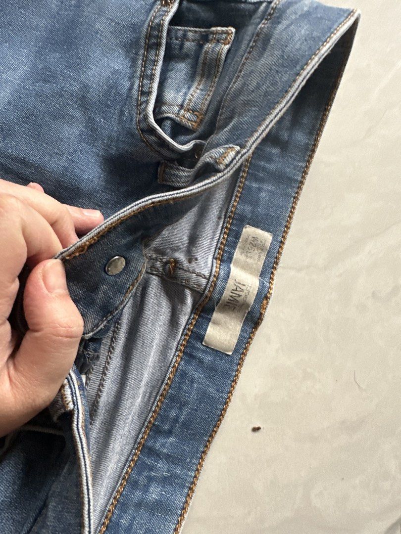 Topman Jamie Jeans Blue Denim (Category: Jeans) located in Caloocan City. Submitted by brandeditemsph (Listing ID 1461424735, Image 3). Description: - Brand: Topman - Style: Blue Denim Jeans - Fit: Jamie Fit - Features: Classic five-pocket styling, button and zip fly closure - Occasion: Good for everyday wear - Wash: Versatile wash.