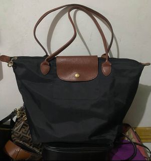 (Category: ) located in . Submitted by glaiza02 (Listing ID 1461558305, Image 1). Description: .