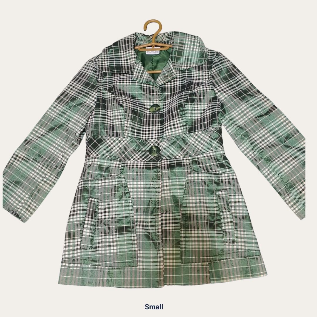 Trf's Green Plaid Satin Coat (Category: Coats, Jackets and Outerwear) located in Manila. Submitted by yayea (Listing ID 1461327779, Image 1). Description: Sub-brand by Zara.