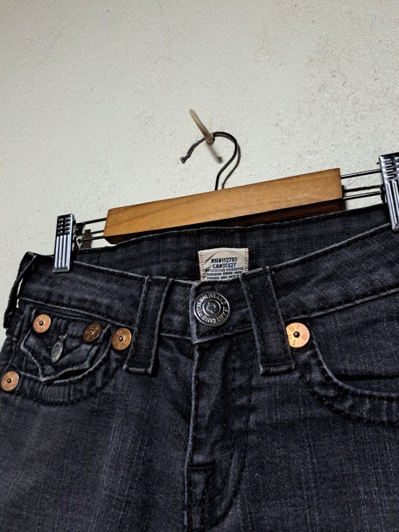 True Religion Jeans (Category: Jeans) located in Dumaguete. Submitted by jayarbajad49160 (Listing ID 1461493872, Image 3). Description: True Religion Julie Big T Jeans - 1,000 add sf Excellent Condition Color rate:9.5/10 Size 26 Width:26 Length:39 Loc dumaguete city visayas.