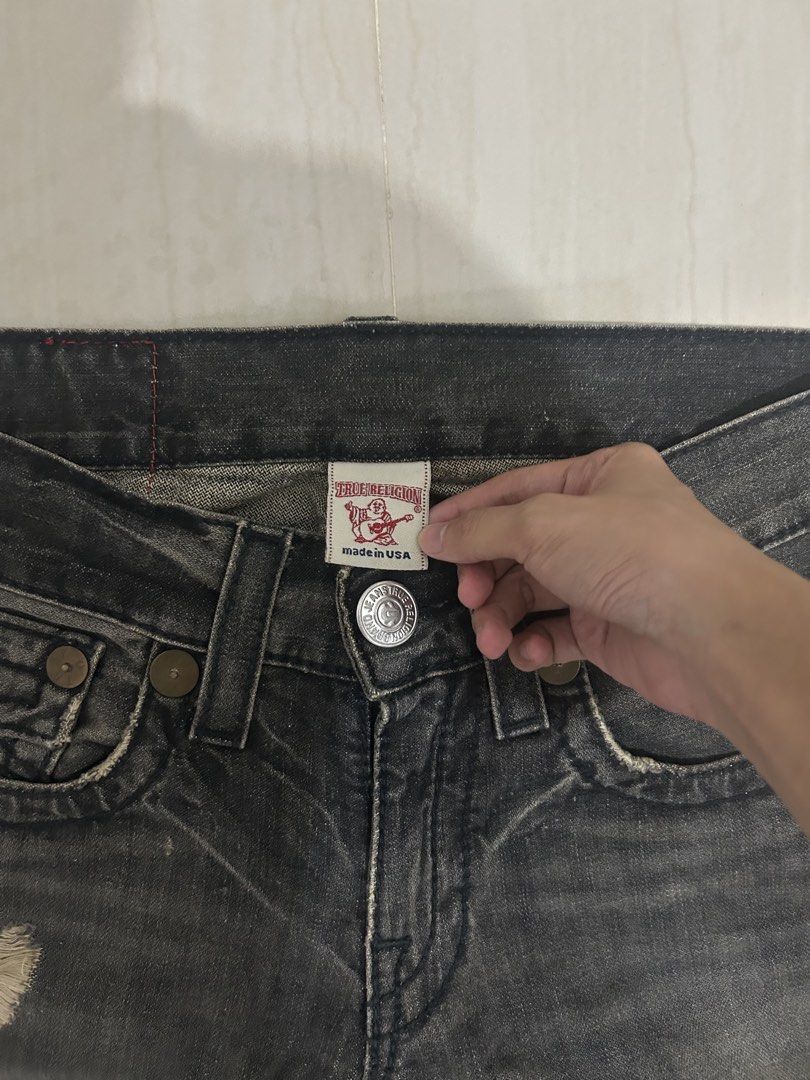 True Religion Joey Big T Flared (Category: Jeans) located in Antipolo. Submitted by sizzurpp.qp (Listing ID 1461512055, Image 3). Description: TRUE RELIGION JOEY BIG T FLARED 32 WAIST 40 LENGTH 10 HEM ANTIPOLO LOC JNT/LALAMOVE!!.