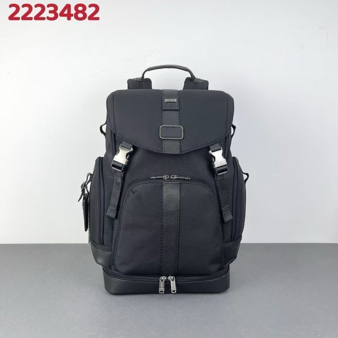 Tumi Backpack (Category: Bags & Wallets) located in Ayer Hitam. Submitted by -lily. (Listing ID 1461389965, Image 1). Description: .