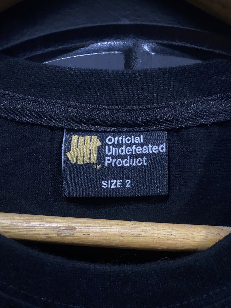 Undefeated - Logo Shirt (Category: Tshirts & Polo Shirts ) located in Naga. Submitted by junked_garments (Listing ID 1461442981, Image 3). Description: Undefeated - Logo Shirt Excellent Condition No Issue Need Wash Width 23” / Length 29” Dm me to purchase!📩.