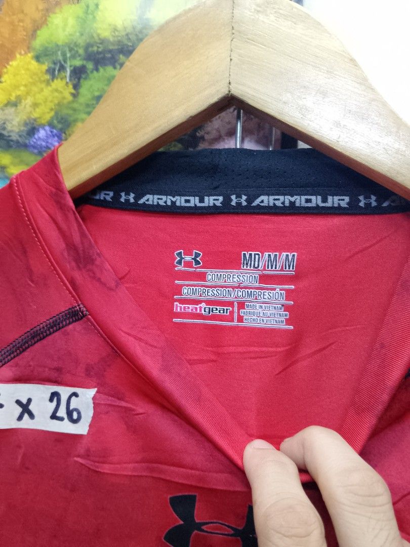 under armour compression tee (Category: Tshirts & Polo Shirts ) located in Valenzuela. Submitted by joshwrldselection (Listing ID 1461555987, Image 3). Description: small - medium excellent condition no issue thrift..