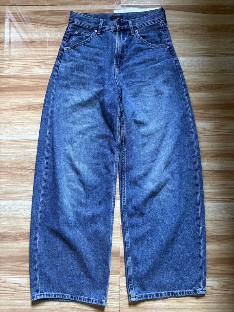 Uniqlo Barrel Jeans - Blue (Category: Jeans) located in Bacolor. Submitted by declutterwithmilo (Listing ID 1461325578, Image 1). Description: Size 22 on tag 📦 RFS: declutterring. 💸 Payment: via Gotyme & Maribank. 💳 No cod option. Payment first policy (No Payment first, No Reservation) 🚚 Courier: J&T Express 📍Location: pampanga 📹 Please don’t ask the actual photo of the item, because is already posted. 📥 Strictly no returns. ❌ NO meet ups.