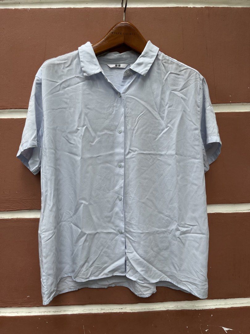 Uniqlo Soft cotton Light Blue Button-down Polo size Medium-Large (Category: Shirts) located in Limasawa. Submitted by ndifferance (Listing ID 1461404562, Image 1). Description: Bought at ₱1,290 at Uniqlo store in SM mall last few years ago. Barely used with care. RFS: Need to buy another brand new button down polo 📌Size Large on tag but still fit for Medium sizes 📌Dimes: Length 24 inches Width 22 inches Shoulder 17 inches color rate light blue 