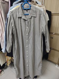 (Category: ) located in . Submitted by preloved_thrifted (Listing ID 1461341959, Image 1). Description: .
